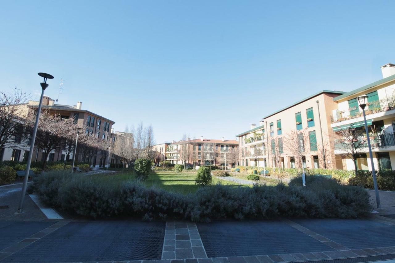 Orea Spiti - Charming Flat & Canal View Few Steps From Movida Appartamento *